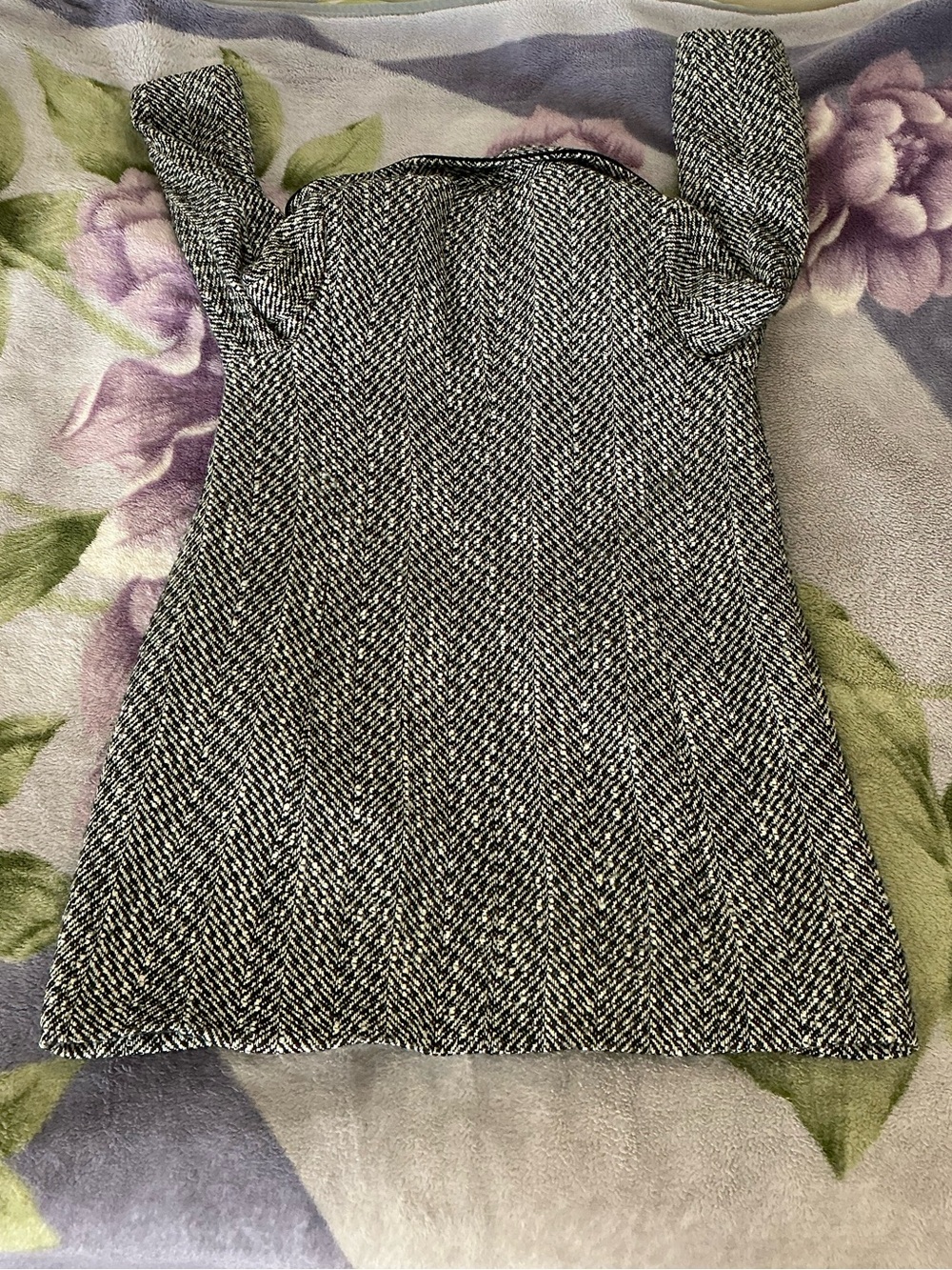 Women’s Coat from Overseas - Picture 4 of 12